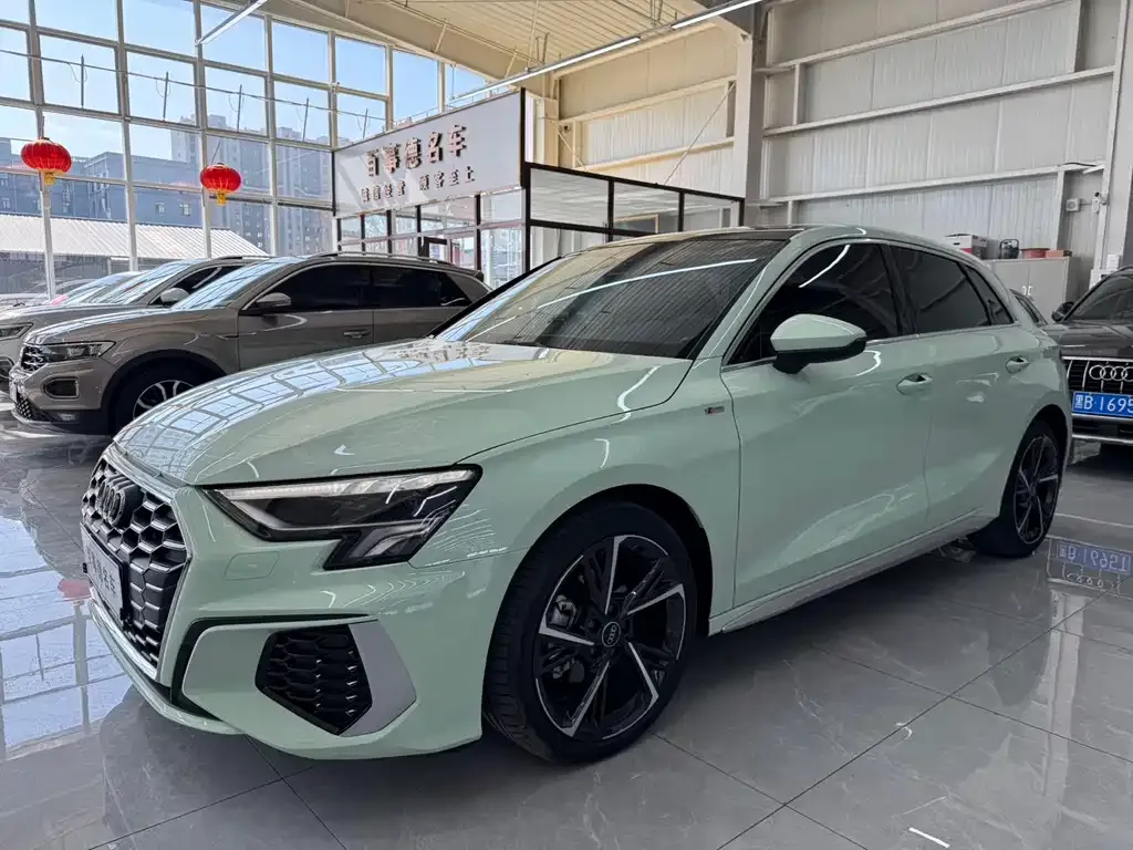 Audi A3 — фото 1