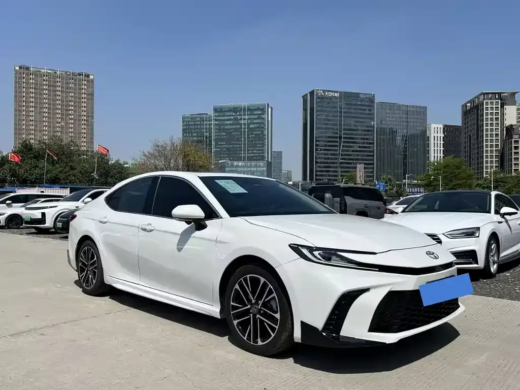 Toyota Camry 2025 из CN, фото 4
