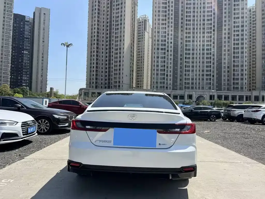 Toyota Camry 2025 из CN, фото 8
