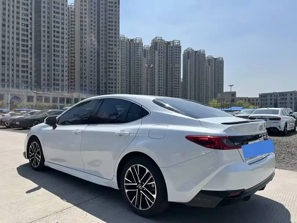 Toyota Camry 2025 из CN, фото 9