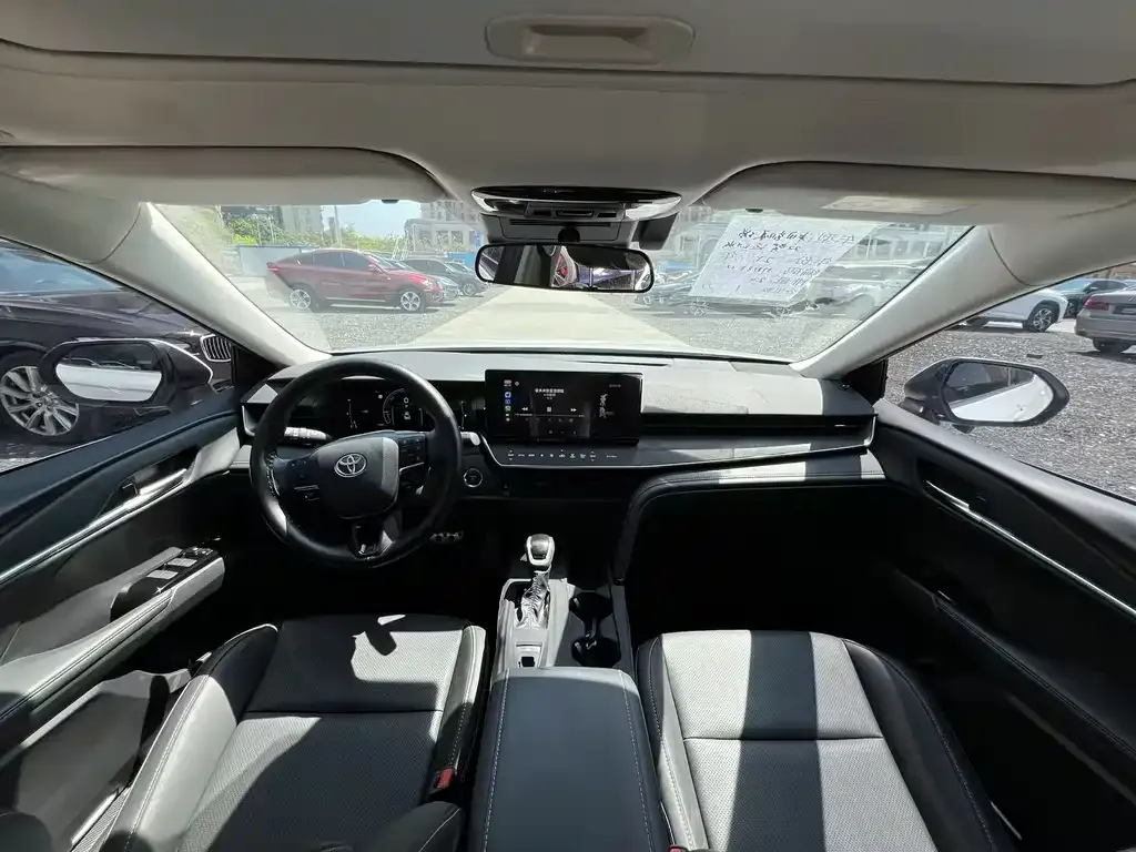 Toyota Camry 2025 из CN, фото 7