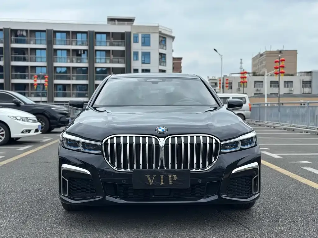 BMW 7 Series 2021 из CN, фото 1