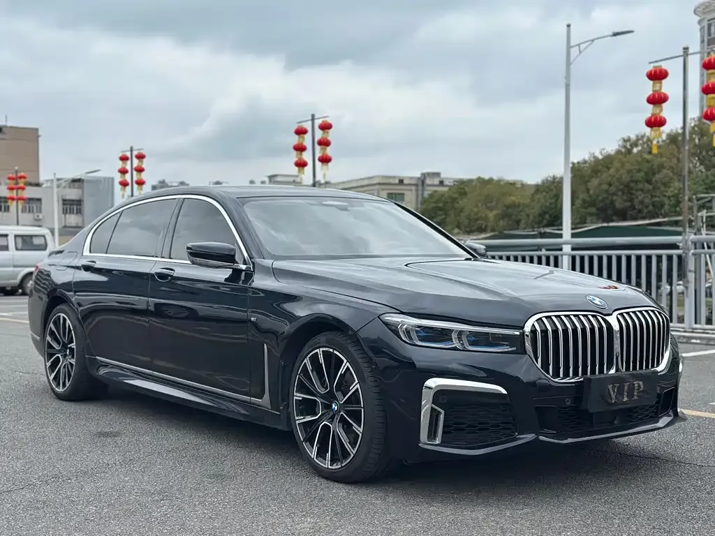 BMW 7 Series 2021 из CN, фото 9