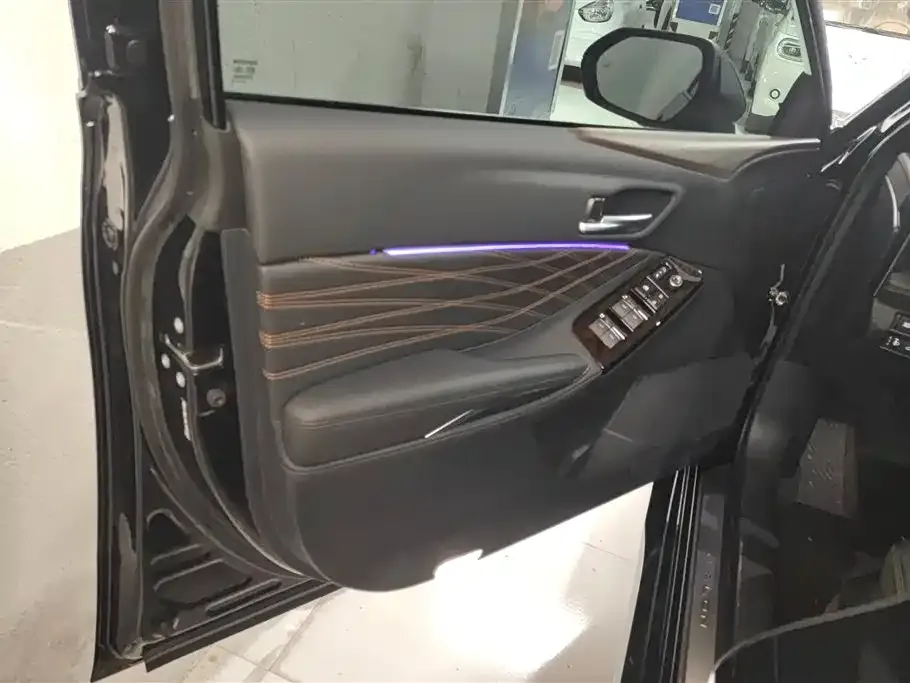 Toyota Avalon 2025 из CN, фото 7