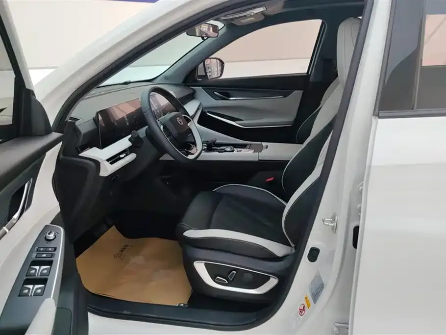 Changan CS75PLUS 2023 из CN, фото 6