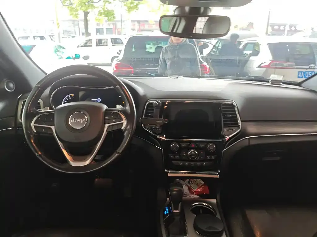 Jeep Grand Cherokee (Import) 2021 из CN, фото 9