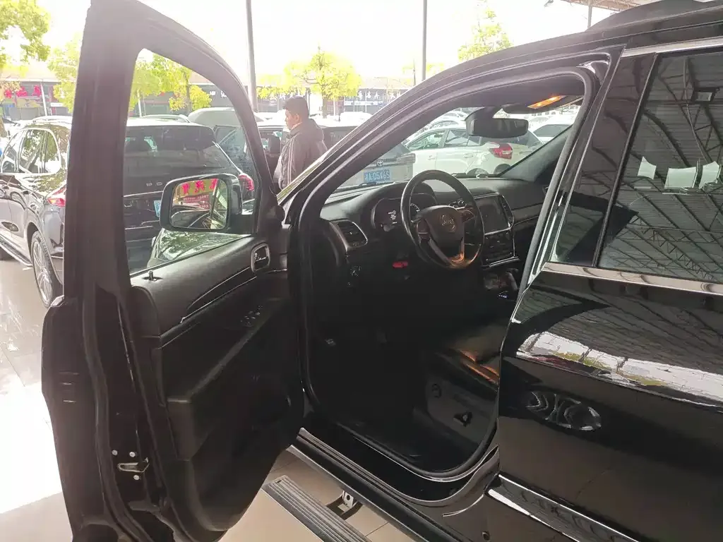 Jeep Grand Cherokee (Import) 2021 из CN, фото 4