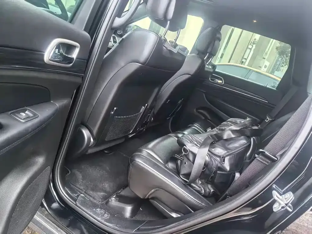 Jeep Grand Cherokee (Import) 2021 из CN, фото 7