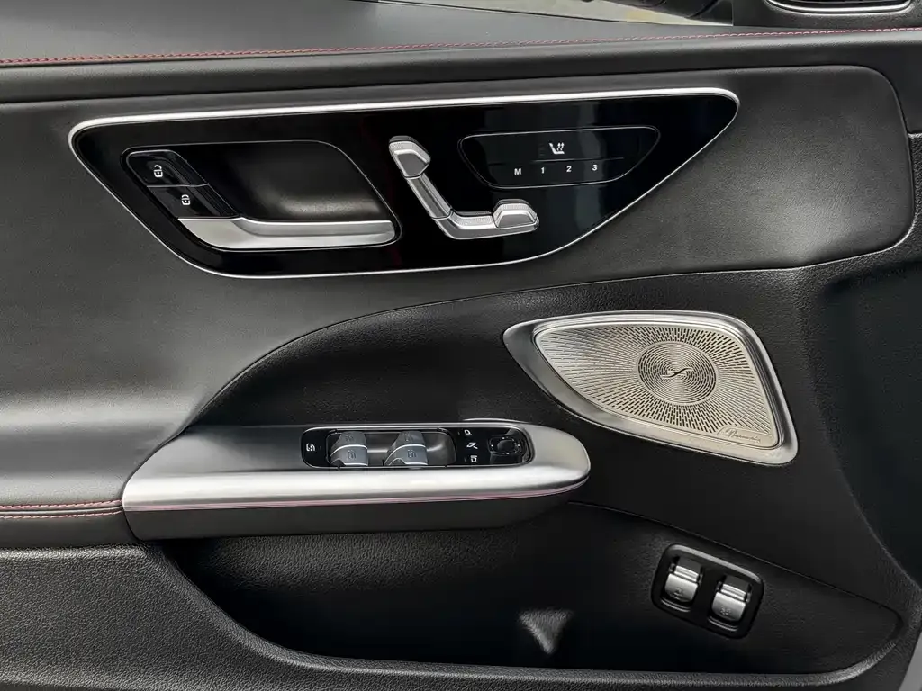 Mercedes-Benz C-Class AMG New Energy 2024 из CN, фото 9