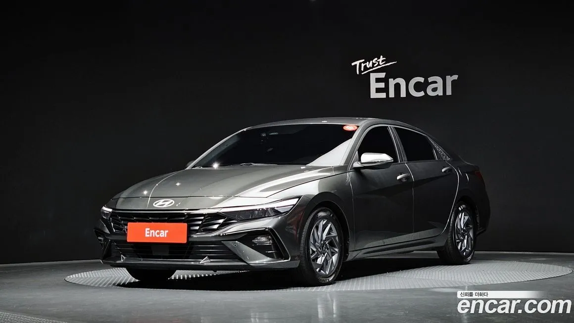 Hyundai AVANTE — фото 1