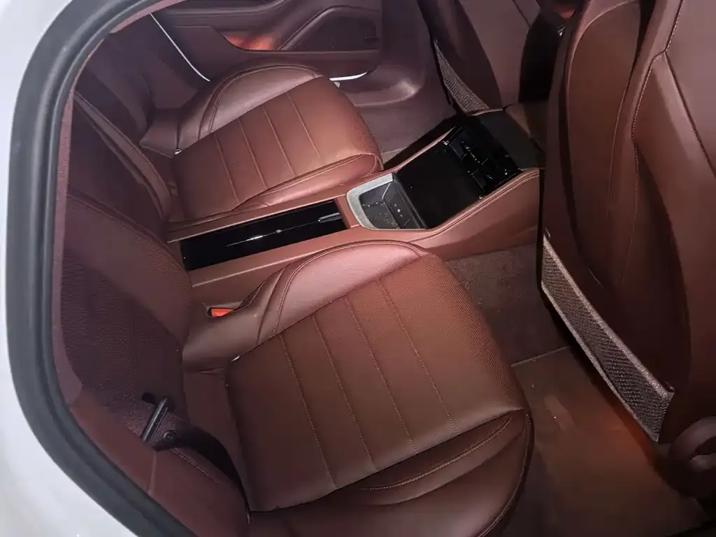 Porsche Panamera 2024 из CN, фото 3