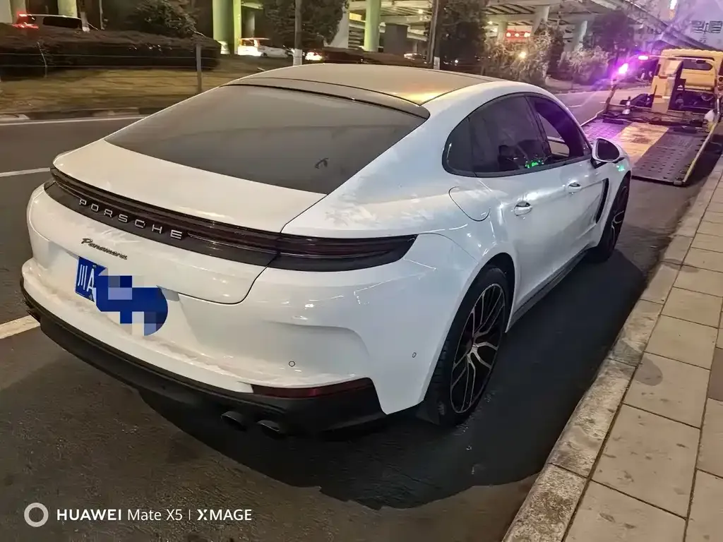 Porsche Panamera 2024 из CN, фото 8