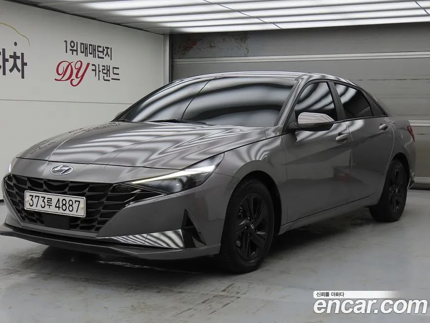 Hyundai AVANTE — фото 1