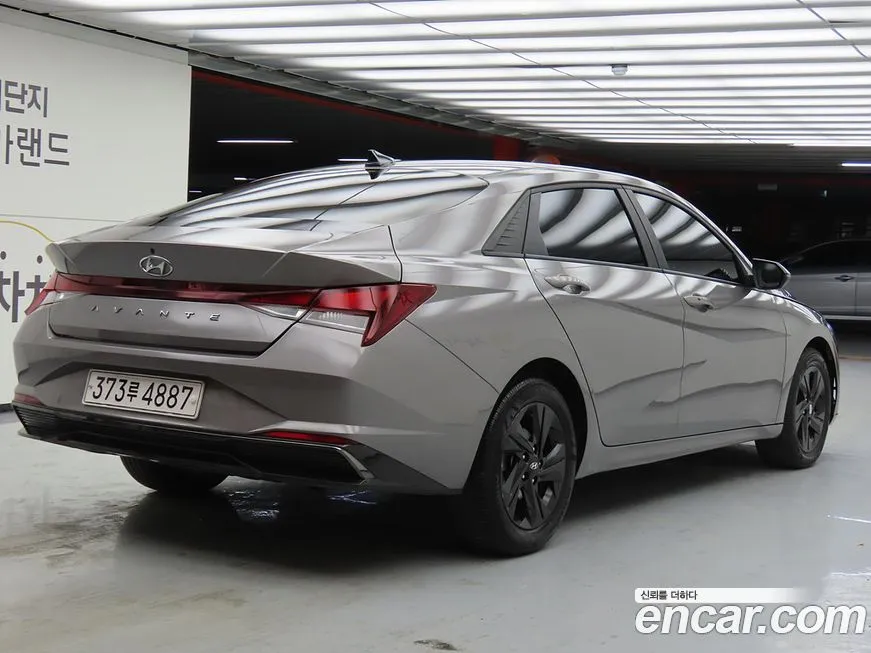Hyundai AVANTE — фото 8
