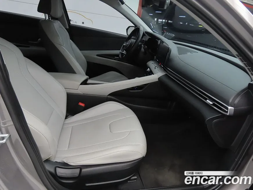 Hyundai AVANTE — фото 2