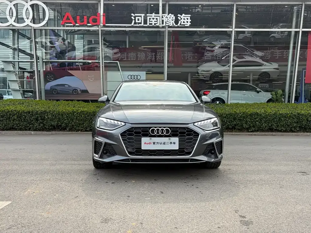 Audi A4L 2024 из CN, фото 6
