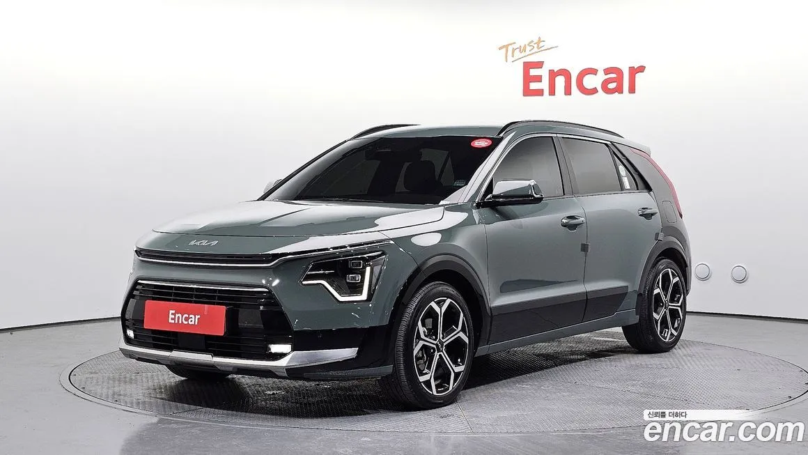 Kia Niro — фото 1