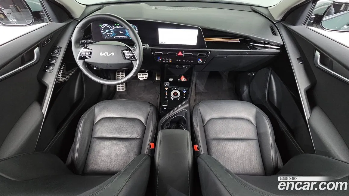 Kia Niro — фото 10