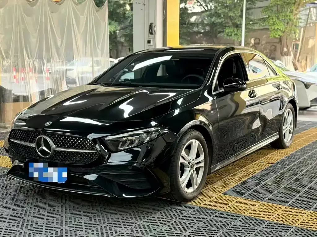 Mercedes-Benz A-Class — фото 1