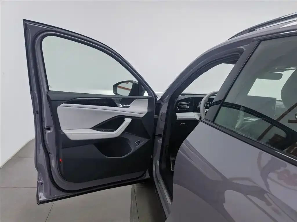 Volkswagen Tiguan L 2026 из CN, фото 2