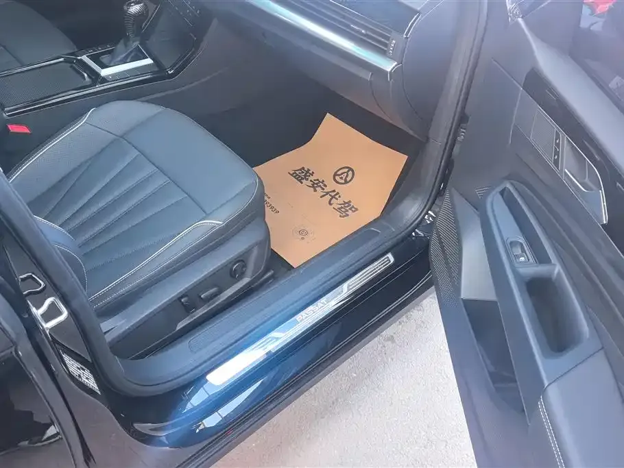 Volkswagen Passat — фото 9