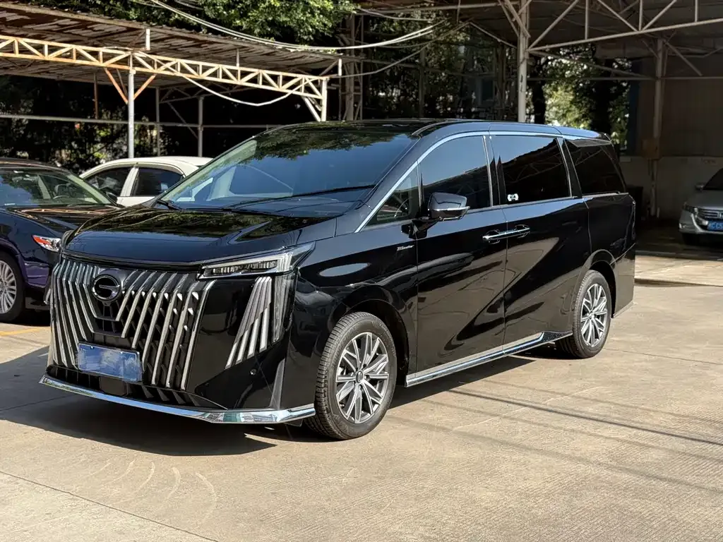 GAC Motor Trumpchi M8 — фото 1