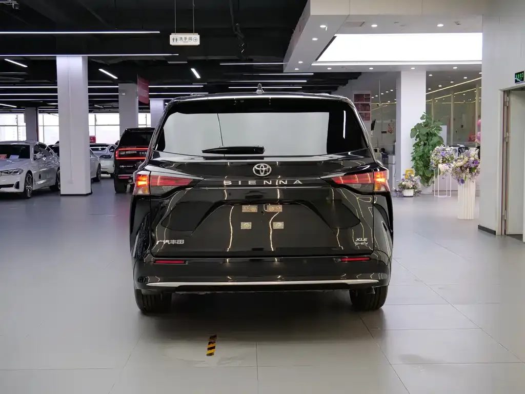Toyota Sienna 2026 из CN, фото 4