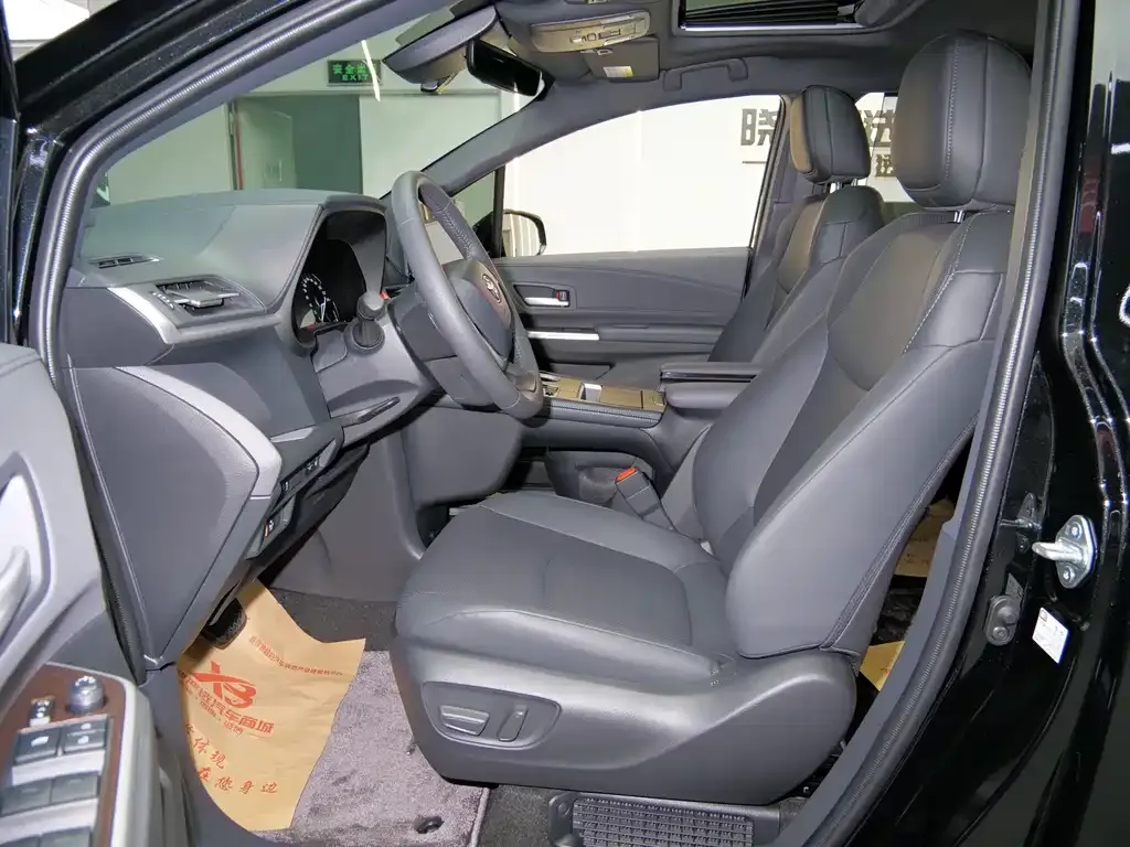 Toyota Sienna 2026 из CN, фото 10