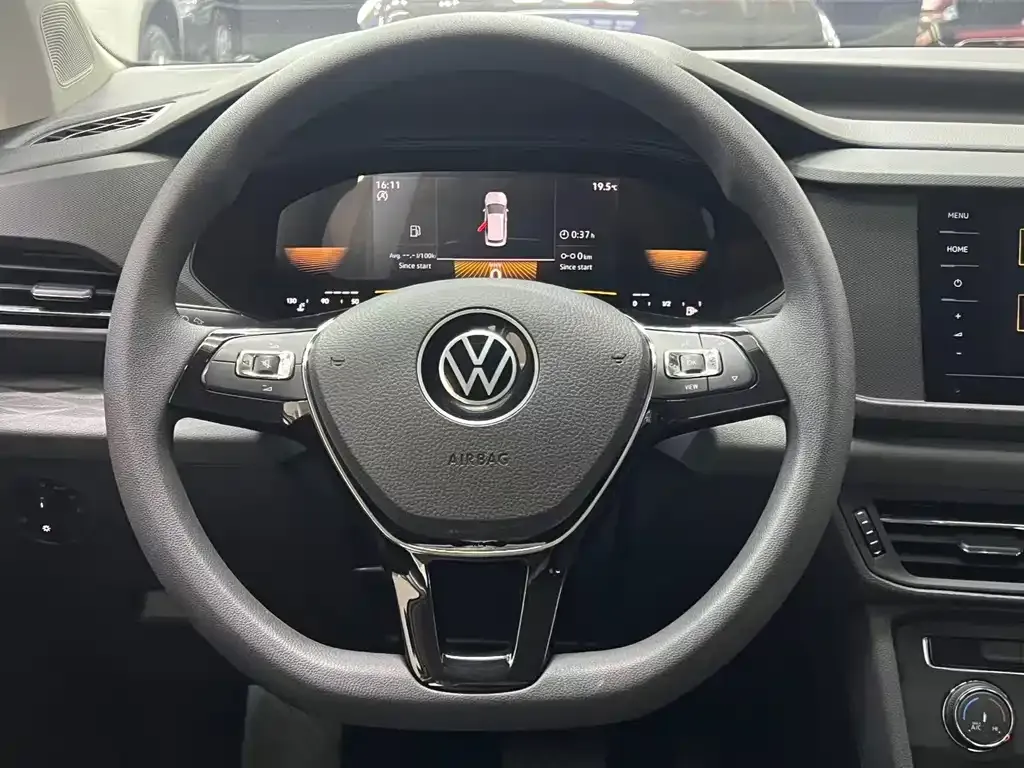 Volkswagen Tharu — фото 7