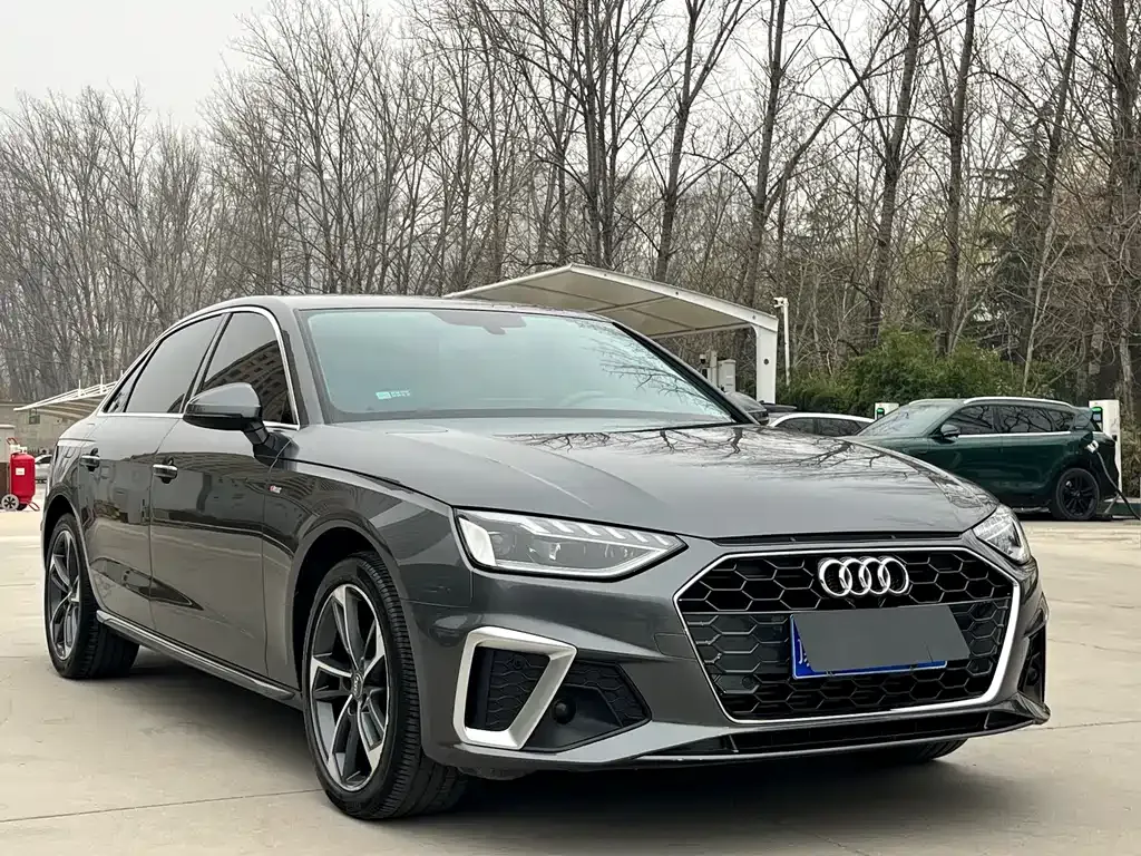 Audi A4L 2021 из CN, фото 10