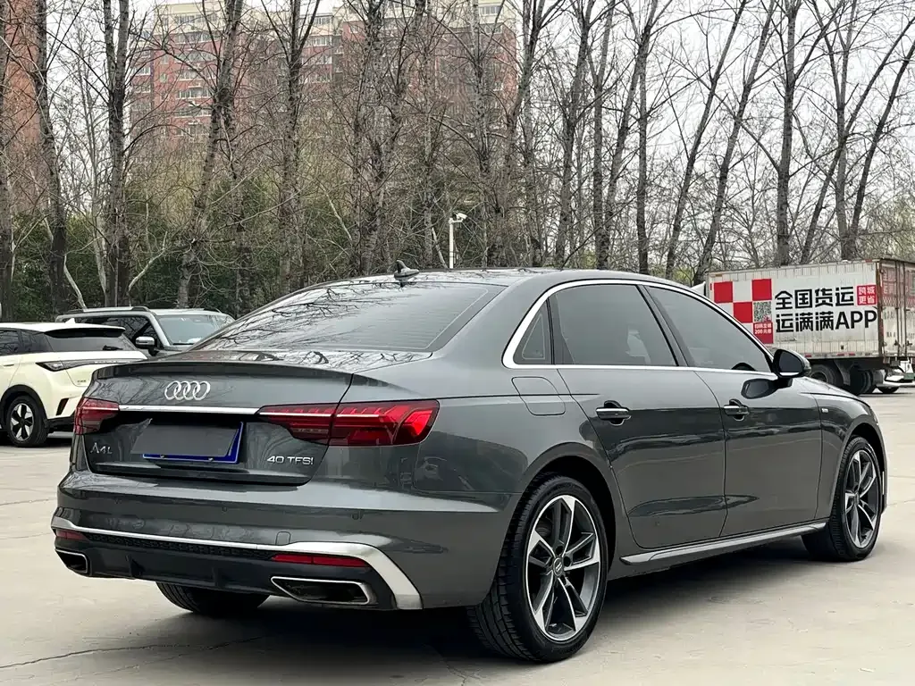 Audi A4L 2021 из CN, фото 7