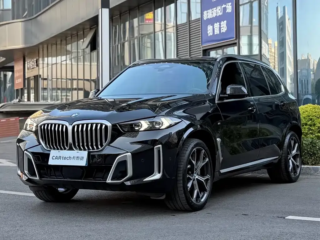 BMW X5 — фото 1
