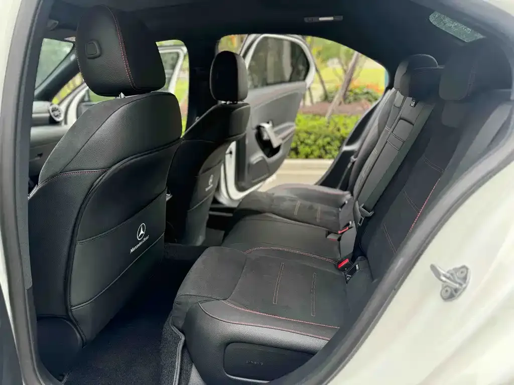 Mercedes-Benz A-Class 2023 из CN, фото 7