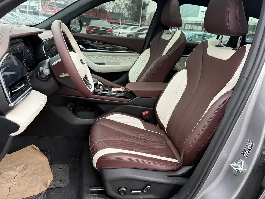 Geely Xingyue L 2022 из CN, фото 2