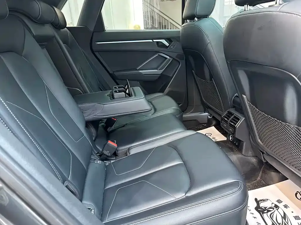 Audi Q3 2024 из CN, фото 3