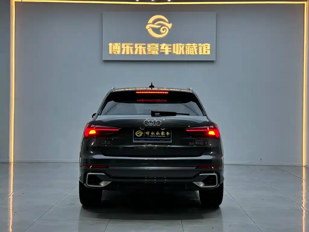 Audi Q3 2024 из CN, фото 2
