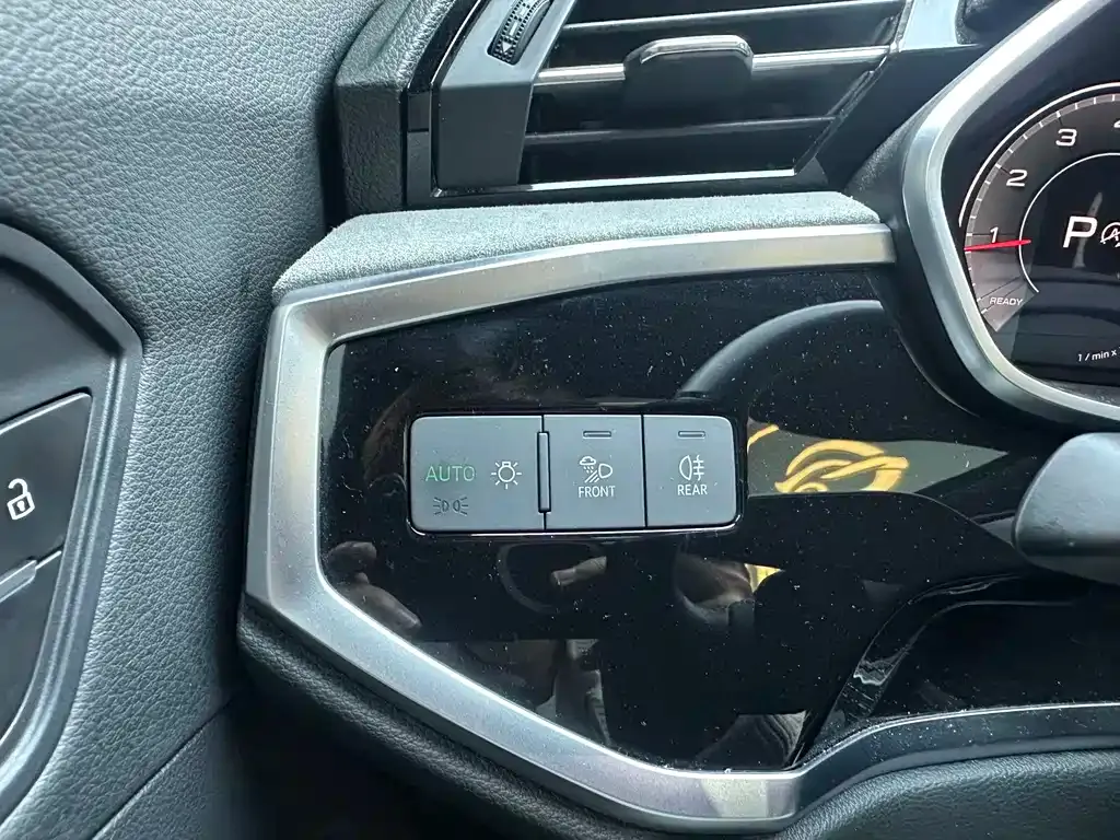 Audi Q3 2024 из CN, фото 10