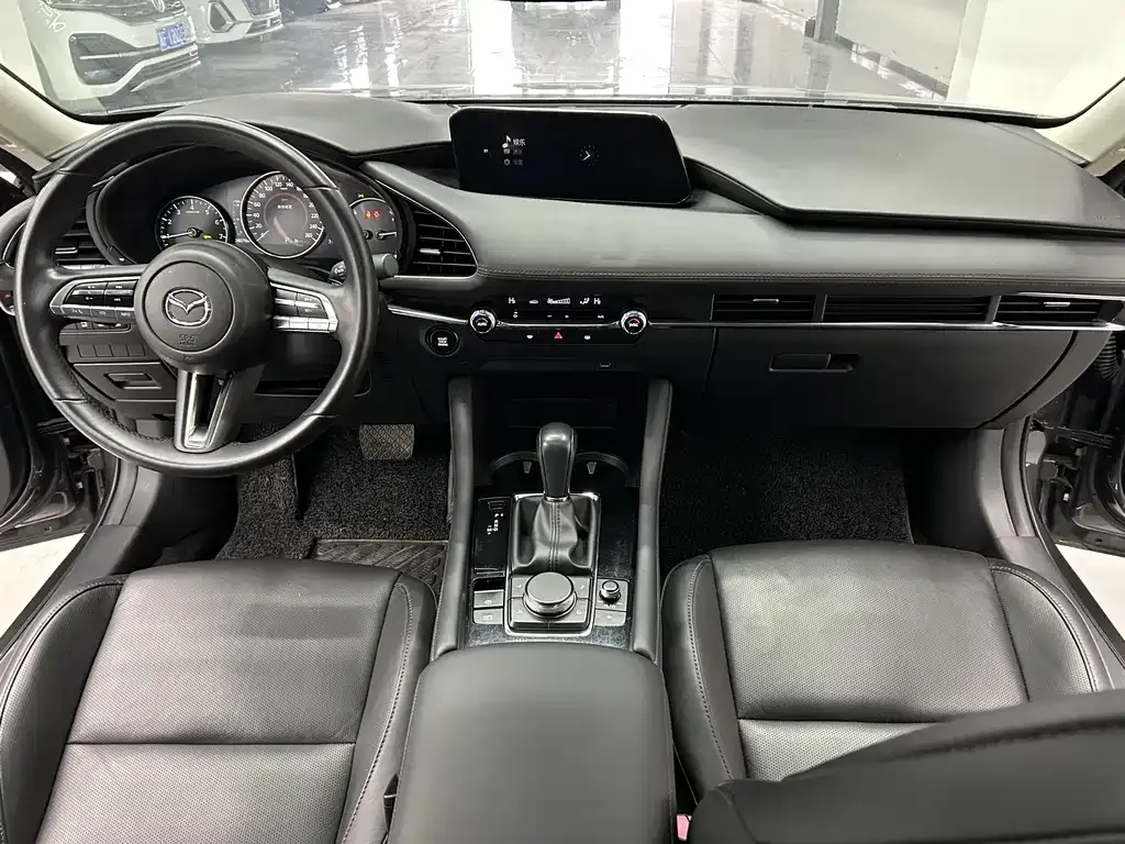 Mazda 3 Axela 2021 из CN, фото 8