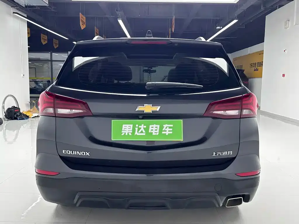 Chevrolet Equinox 2023 из CN, фото 8