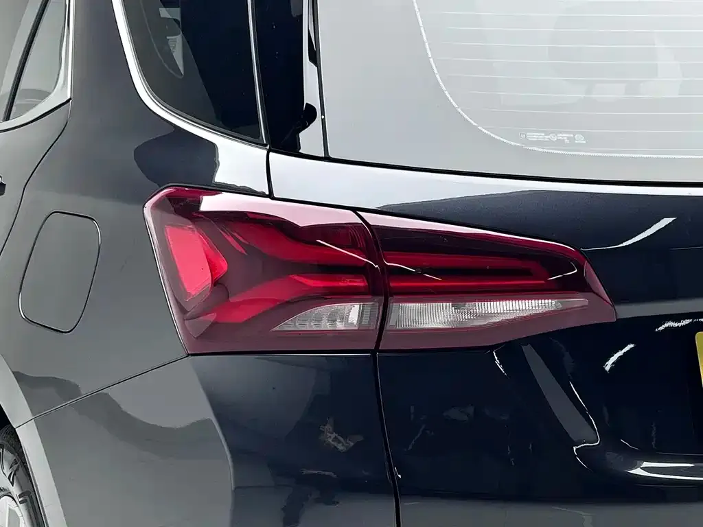 Chevrolet Equinox 2023 из CN, фото 10