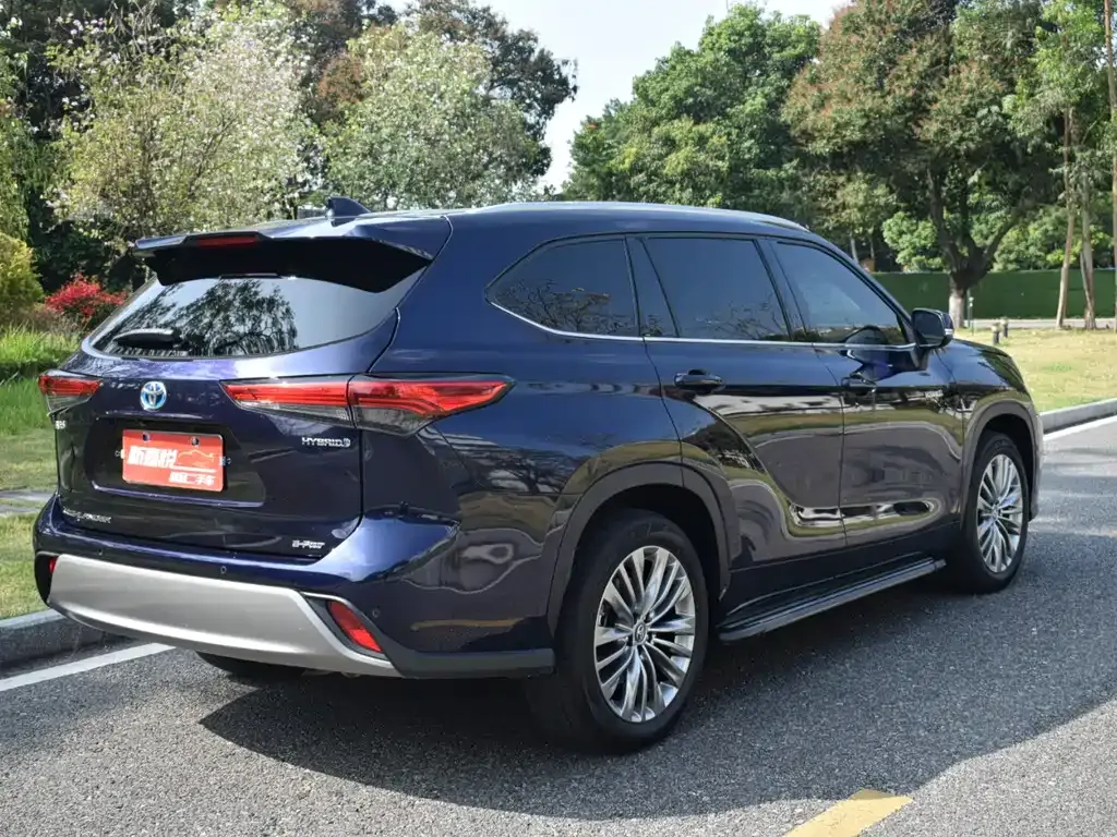Toyota Highlander — фото 5