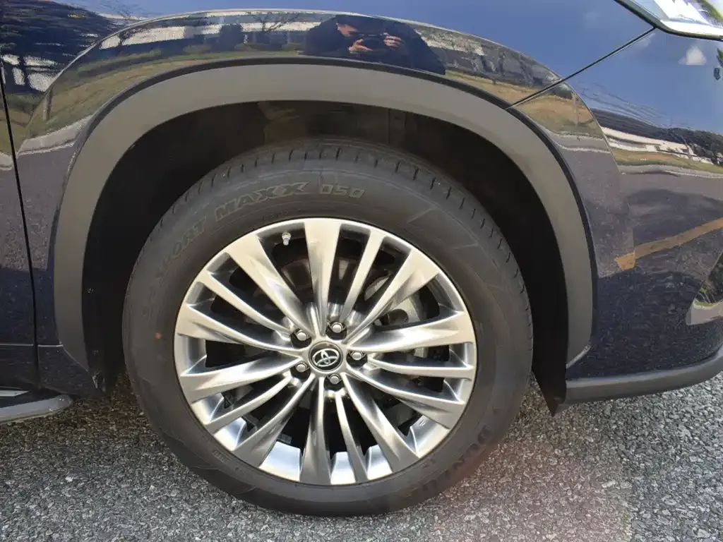Toyota Highlander — фото 2