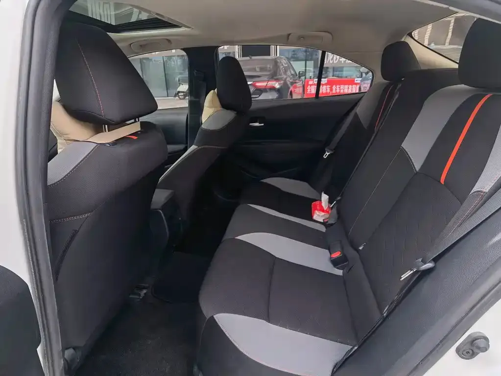 Toyota Corolla 2022 из CN, фото 2