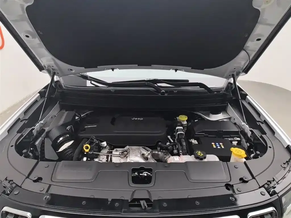 Jeep Grand Commander 2022 из CN, фото 2