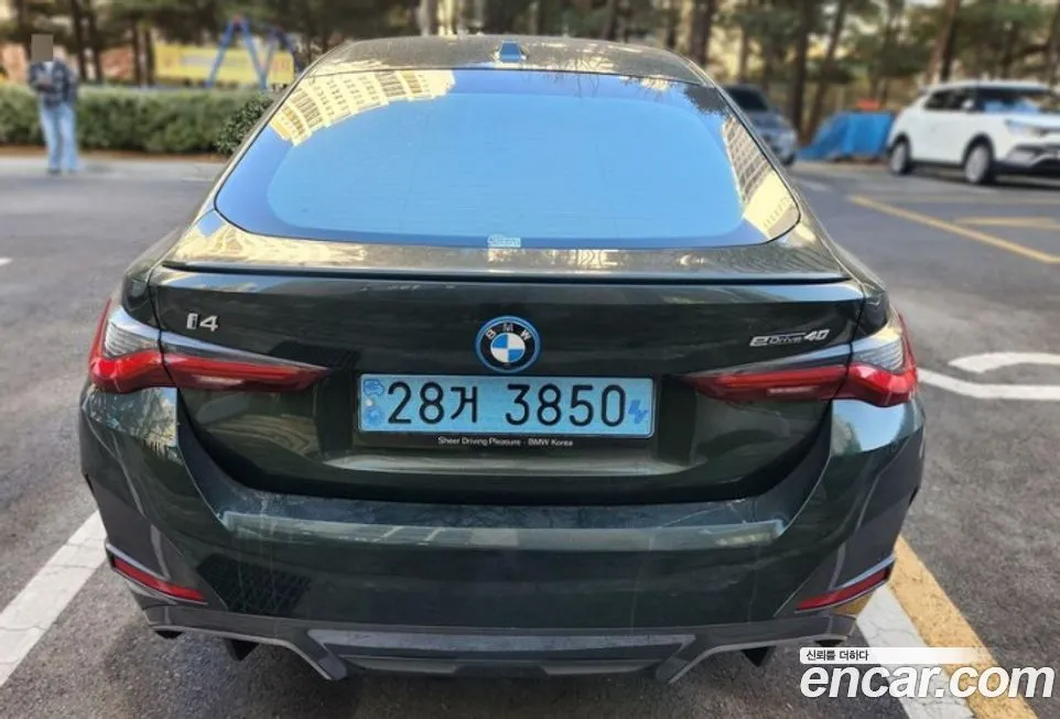 BMW i4 — фото 2