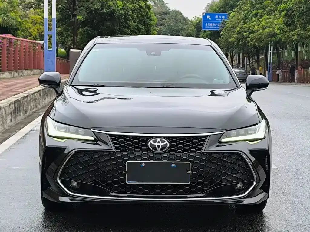 Toyota Avalon 2023 из CN, фото 9