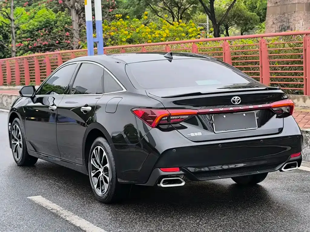 Toyota Avalon 2023 из CN, фото 8