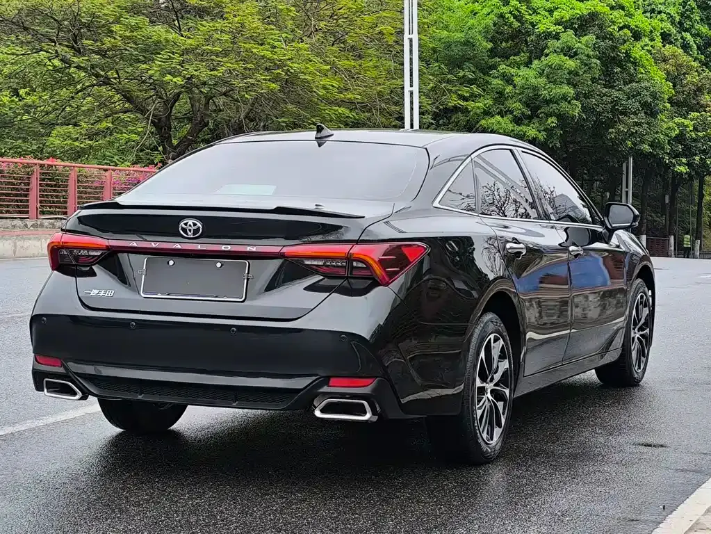 Toyota Avalon 2023 из CN, фото 5