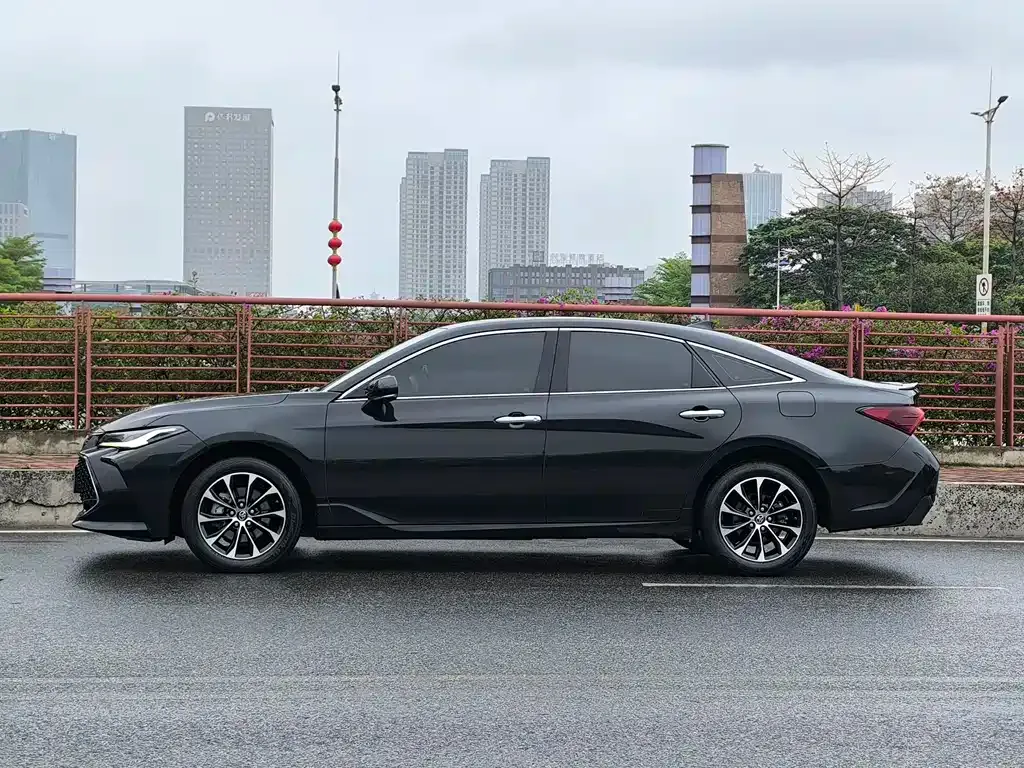 Toyota Avalon 2023 из CN, фото 7