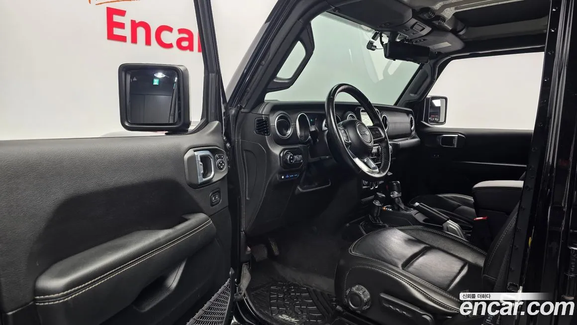 Jeep Wrangler 2021 из KR, фото 2